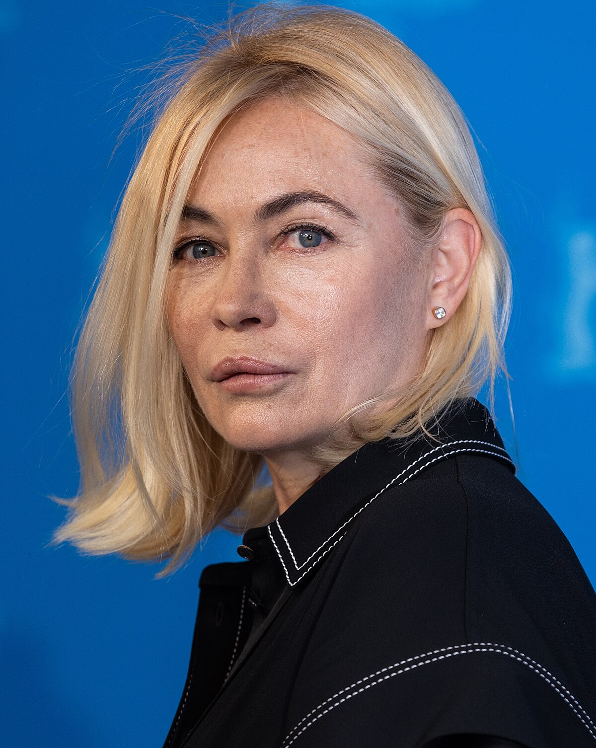 Biographie dEmmanuelle Beart Age Taille Poids et Valeur Nette