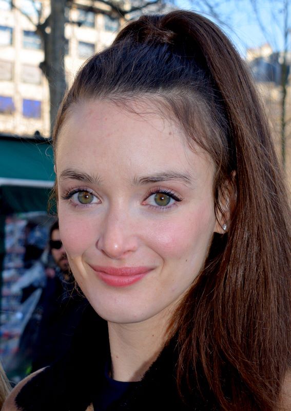 search image 2 Biographie de Charlotte Le Bon, Âge, Taille, Poids et Valeur Nette 2