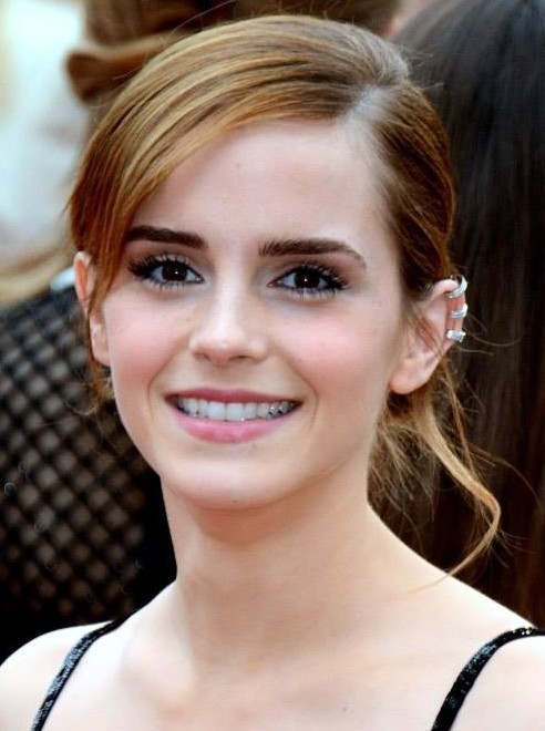 Biographie d'Emma Watson, Âge, Taille, Poids et Valeur Nette - gmedia