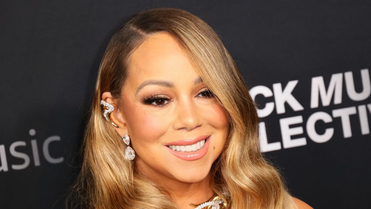 search image 2 En deuil, Mariah Carey annonce la mort de sa mère et sa sœur le même jour 2