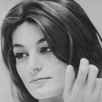 Anouk Aimee Famille Parents Freres et Soeurs et Domicile