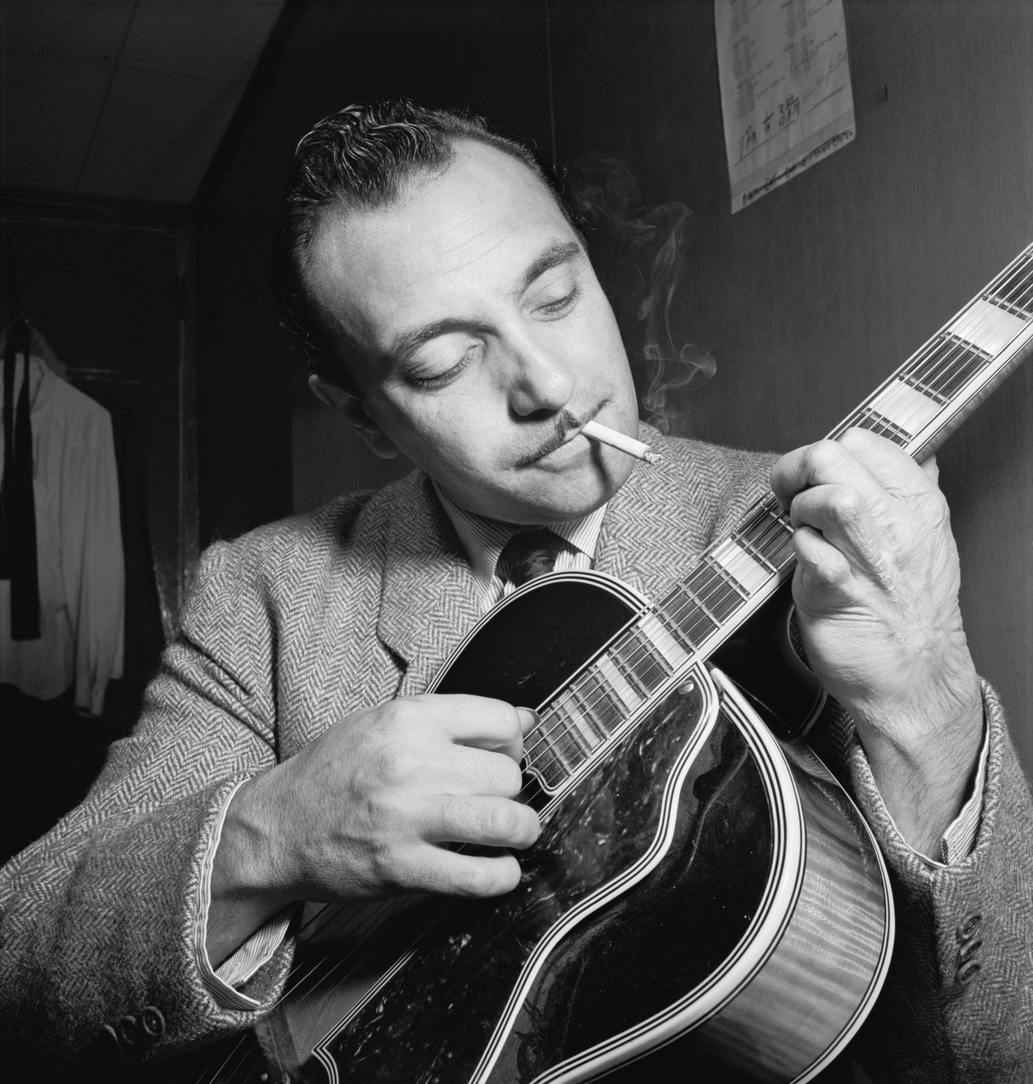 Django Reinhardt Biographie Age Taille Poids et Fortune