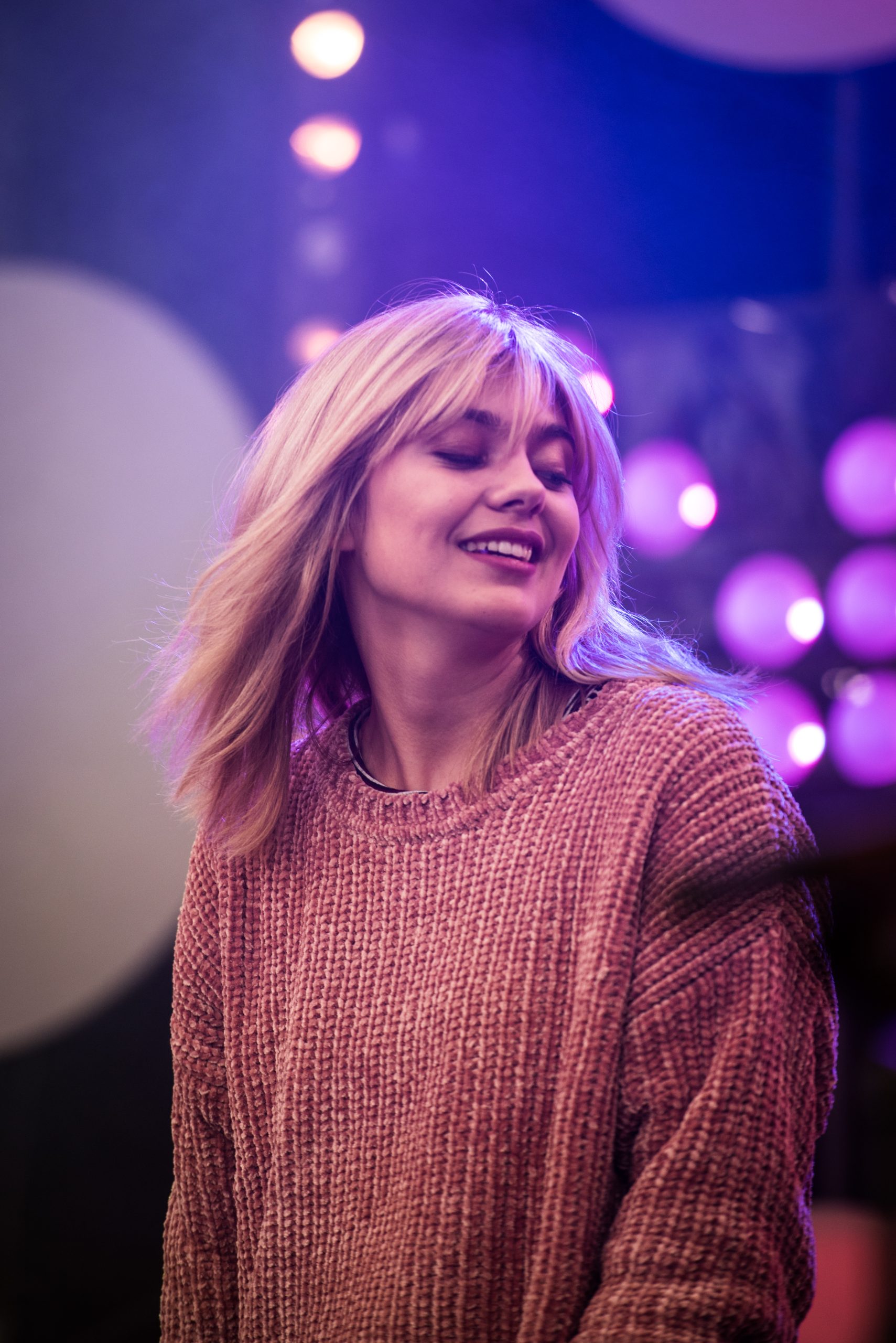 Louane Biographie Age Taille Poids et Fortune