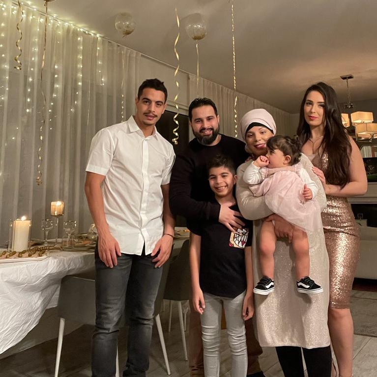 Famille parents freres et soeurs et domicile de Wissam Ben Yedder