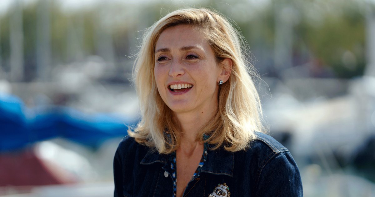 search image 2 Carrière, réalisations et récompenses de Julie Gayet 2